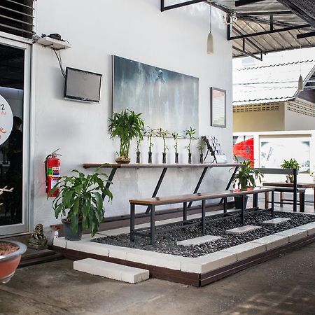 Zzhouse Hotel Chiang Mai Exterior foto