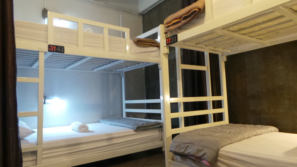 Zzhouse Hotel Chiang Mai Exterior foto